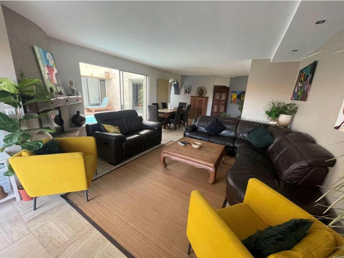Holiday Home With Indoor Pool, Le Porge Esterno foto