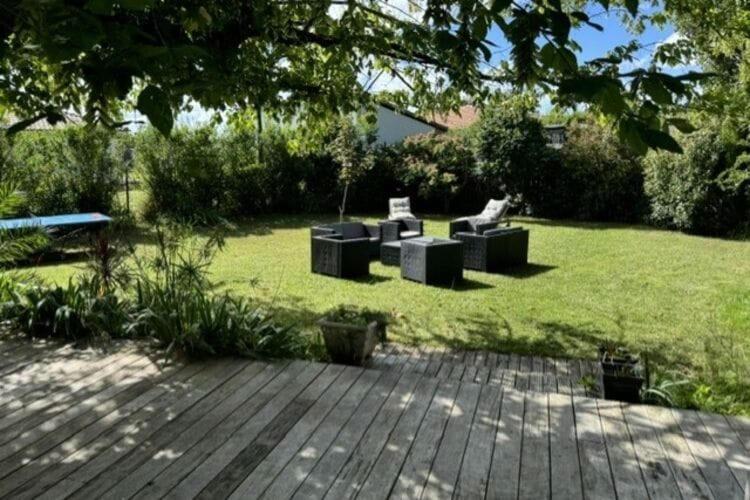 Holiday Home With Indoor Pool, Le Porge Esterno foto